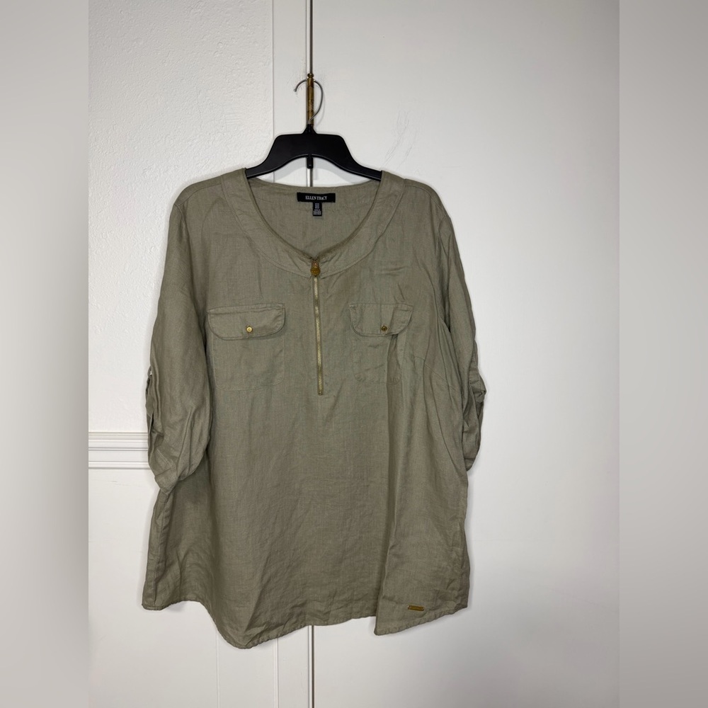 Ellen Tracy light olive V-Neck linen Blouse with zipper on front size 2X